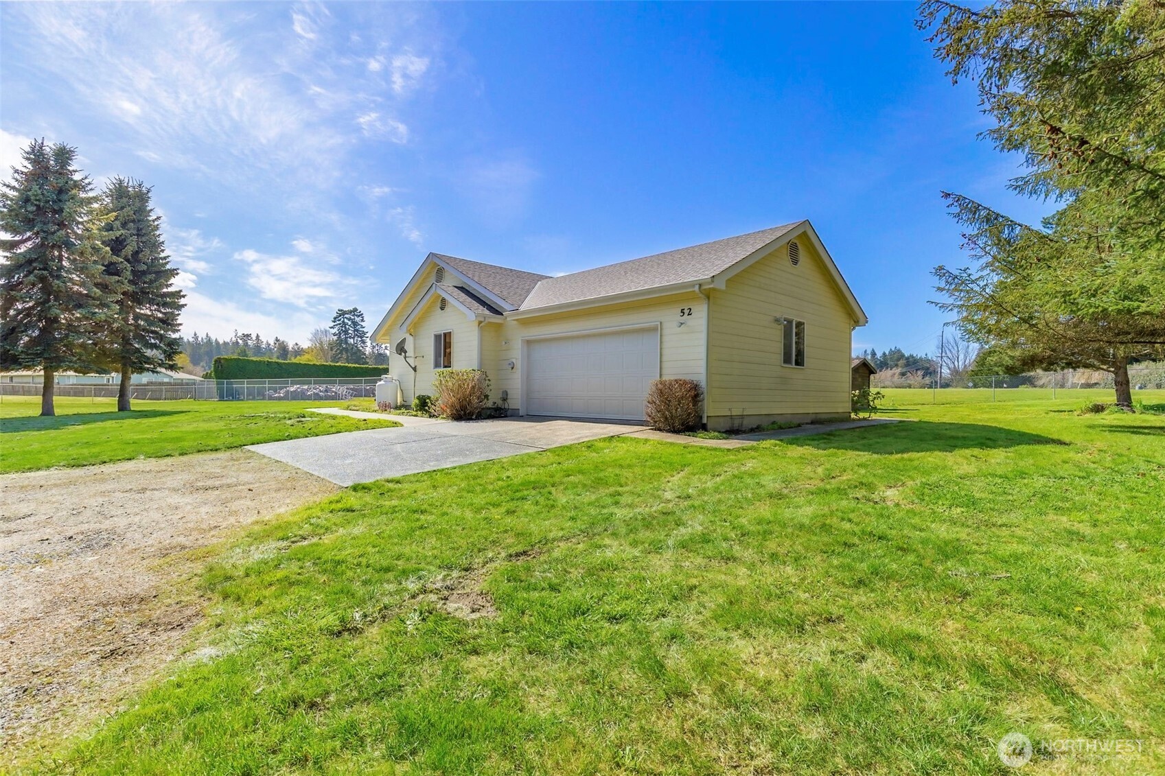 52 McComb Road , Sequim, WA 98382-8811