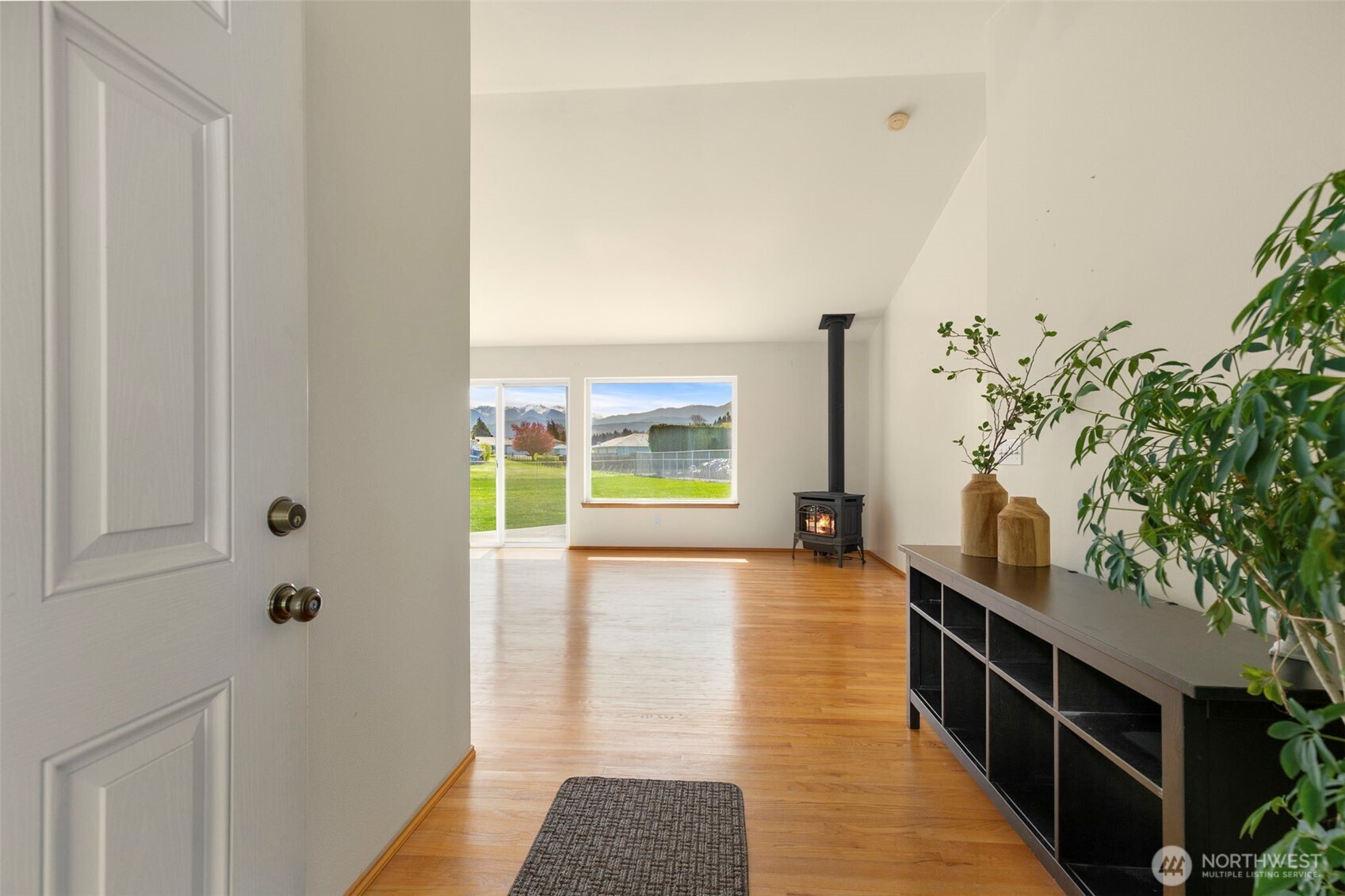 52 McComb Road , Sequim, WA 98382-8811