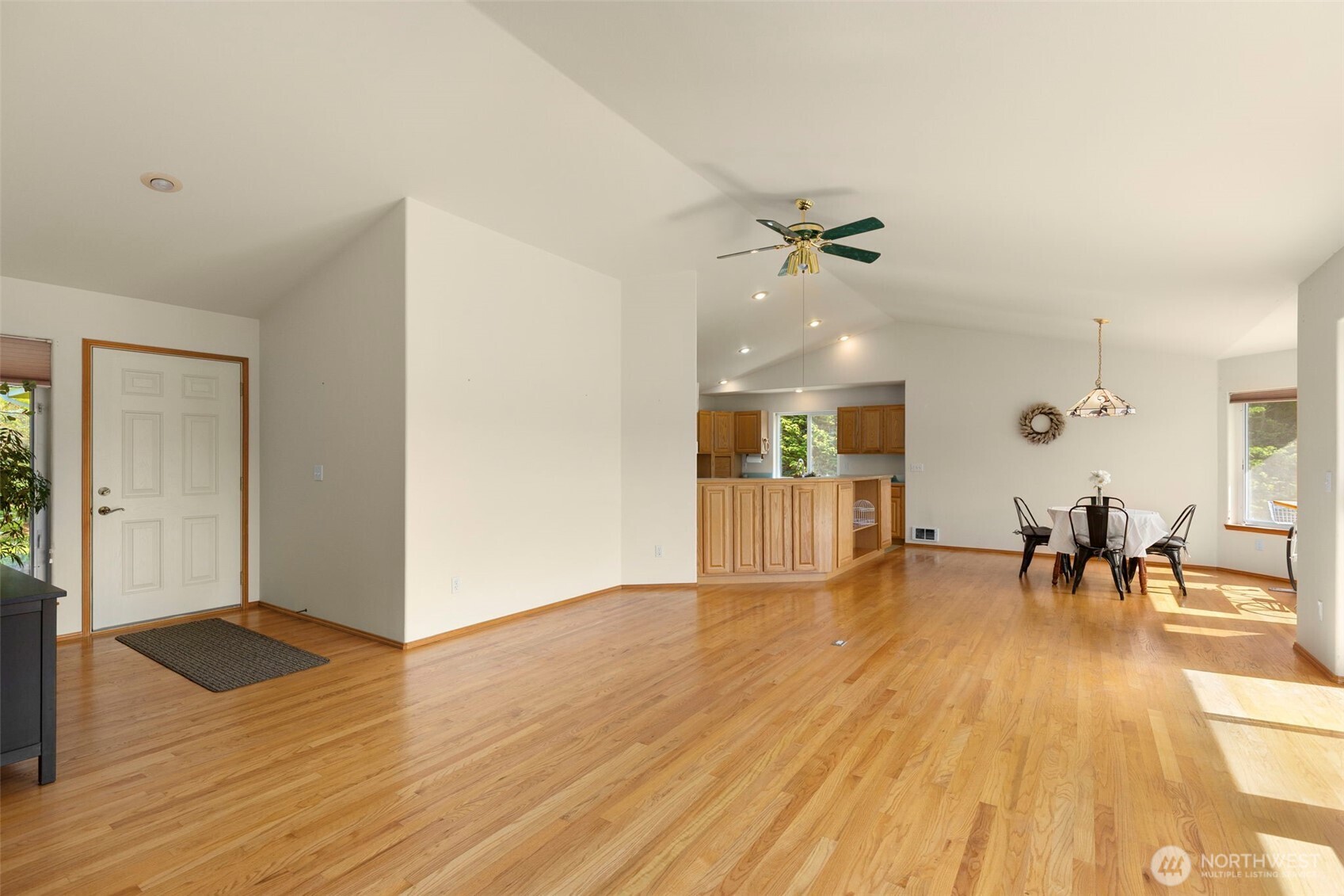 52 McComb Road , Sequim, WA 98382-8811