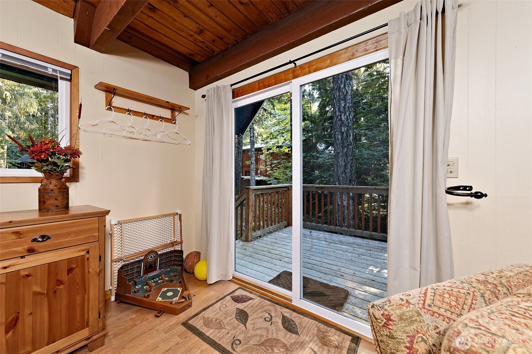 331 N Wynoochee Drive , Hoodsport, WA 98548