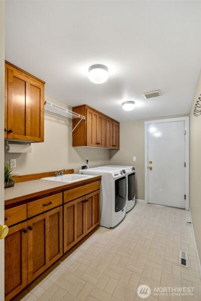 2401 Lyons Avenue NE, Renton, WA 98059 - Photo 23