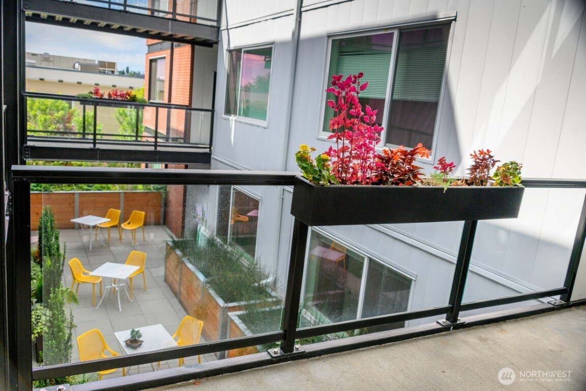 1601 N 45th Street #208, Seattle, WA 98103