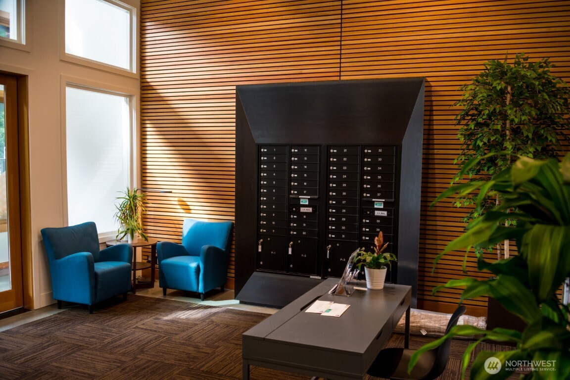 1601 N 45th Street #208, Seattle, WA 98103