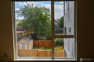 1601 N 45th Street #208, Seattle, WA 98103 - Photo 9