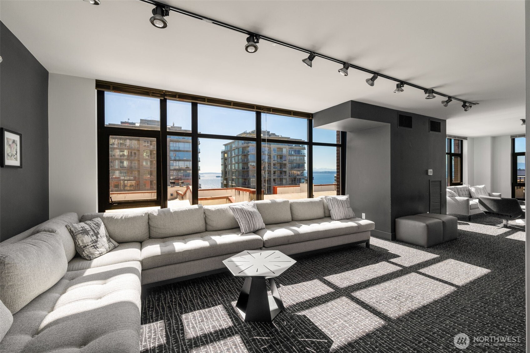 2911 2nd Avenue #118, Seattle, WA 98121