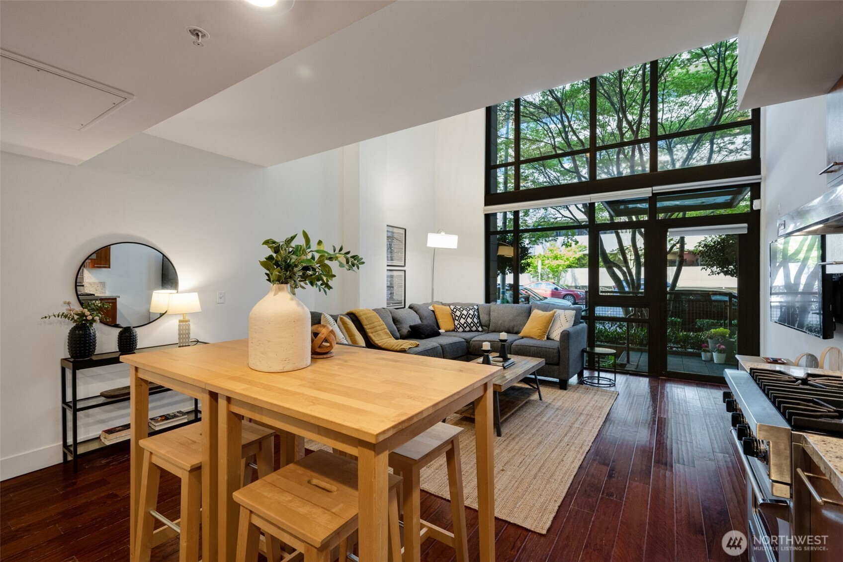 2911 2nd Avenue #118, Seattle, WA 98121