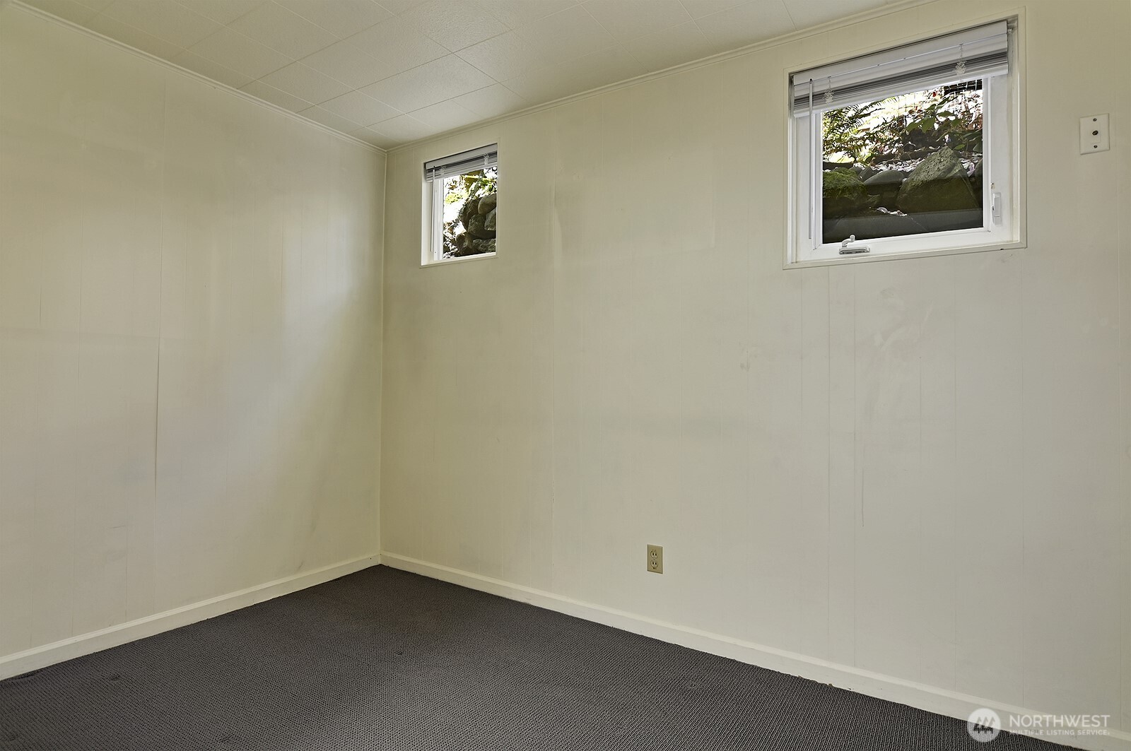 942 N 81st Street , Seattle, WA 98103