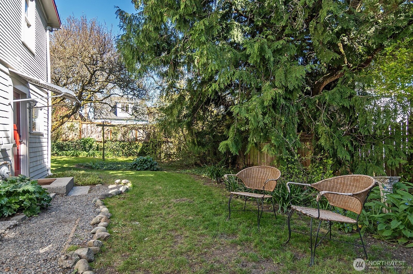 942 N 81st Street , Seattle, WA 98103