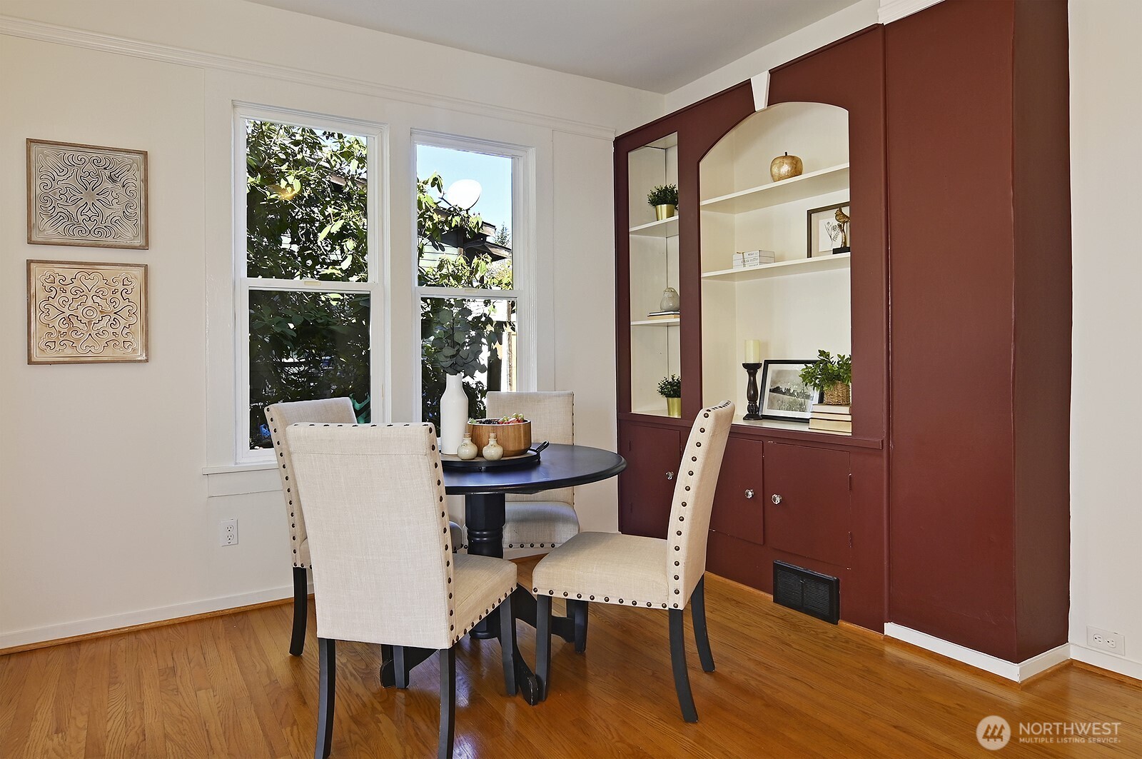 942 N 81st Street , Seattle, WA 98103