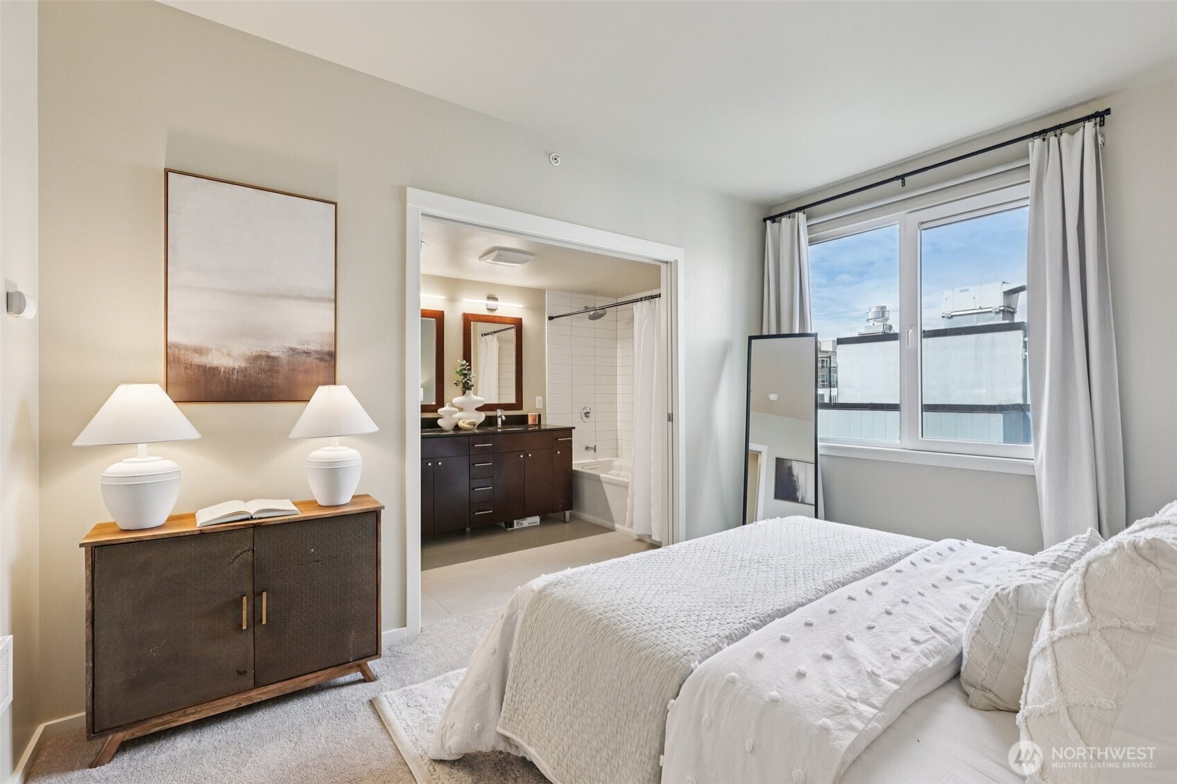 76 Cedar Street #S1005, Seattle, WA 98121