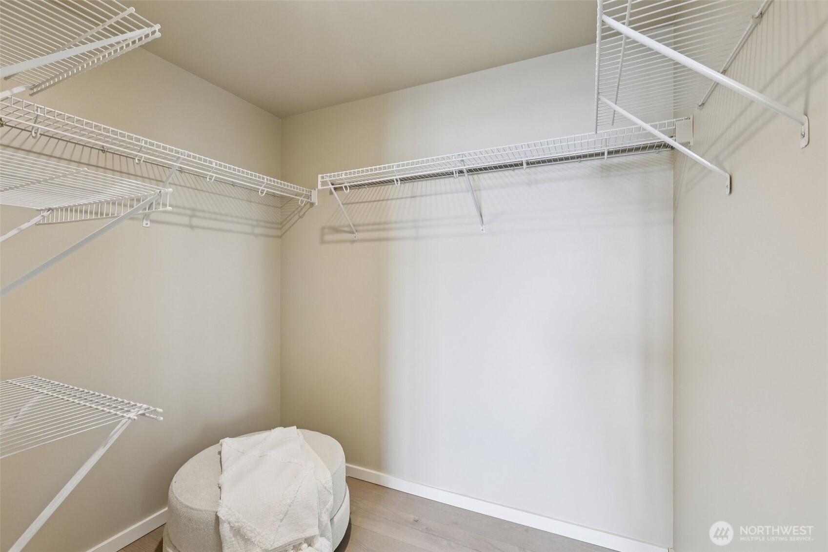 76 Cedar Street #S1005, Seattle, WA 98121