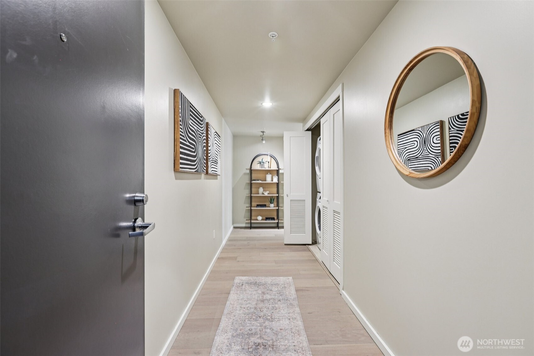 76 Cedar Street #S1005, Seattle, WA 98121