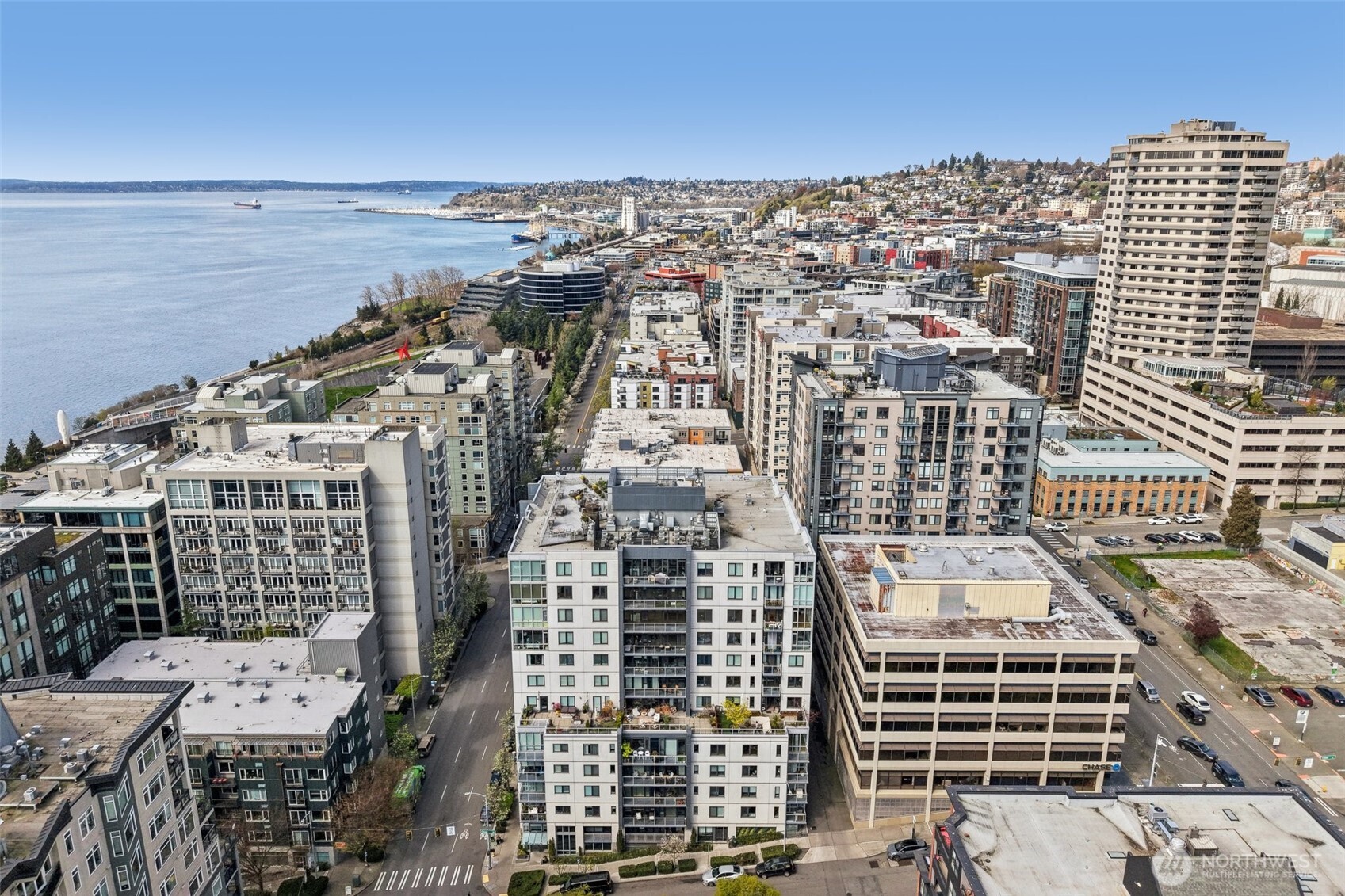 76 Cedar Street #S1005, Seattle, WA 98121