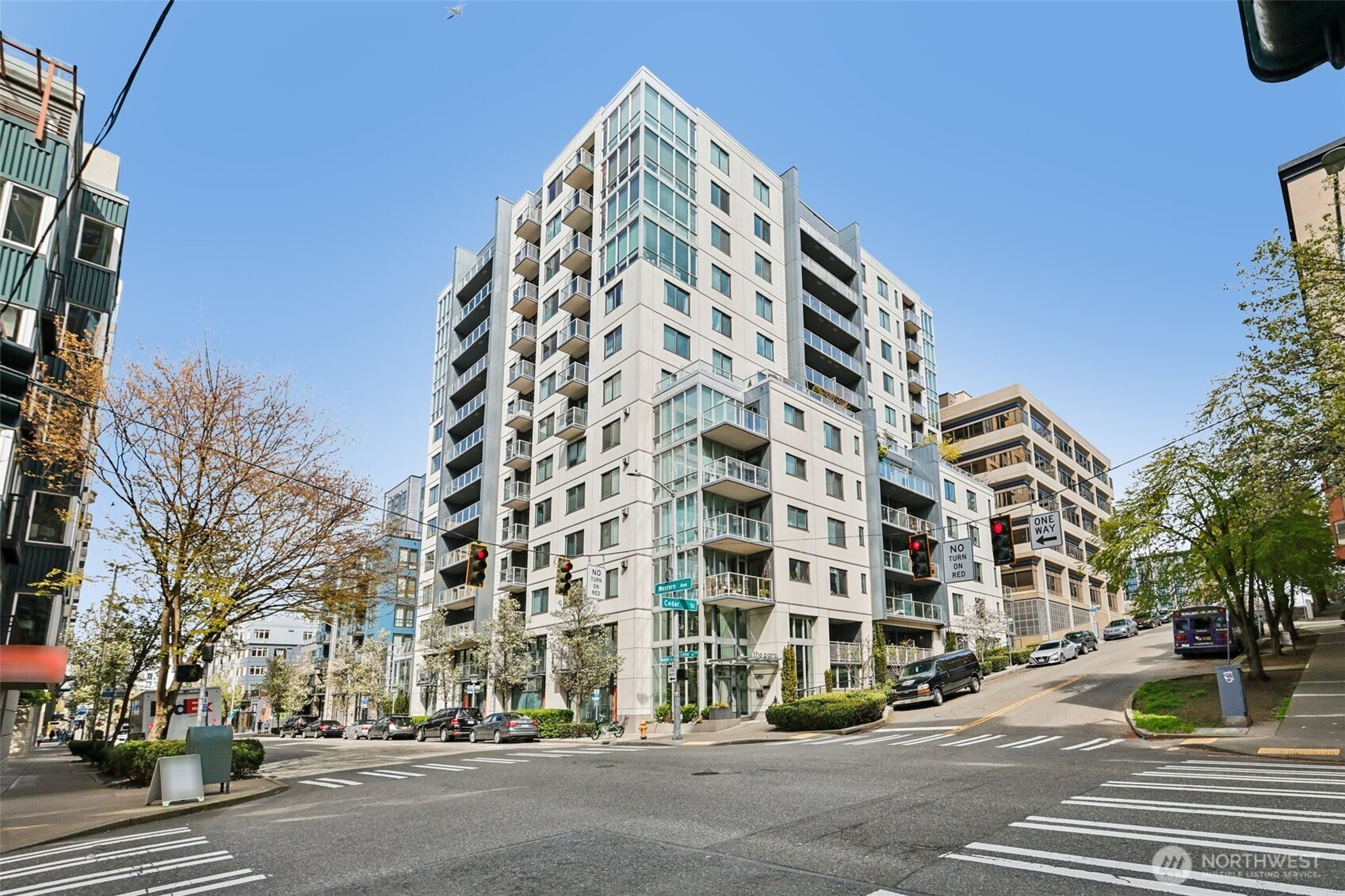 76 Cedar Street #S1005, Seattle, WA 98121