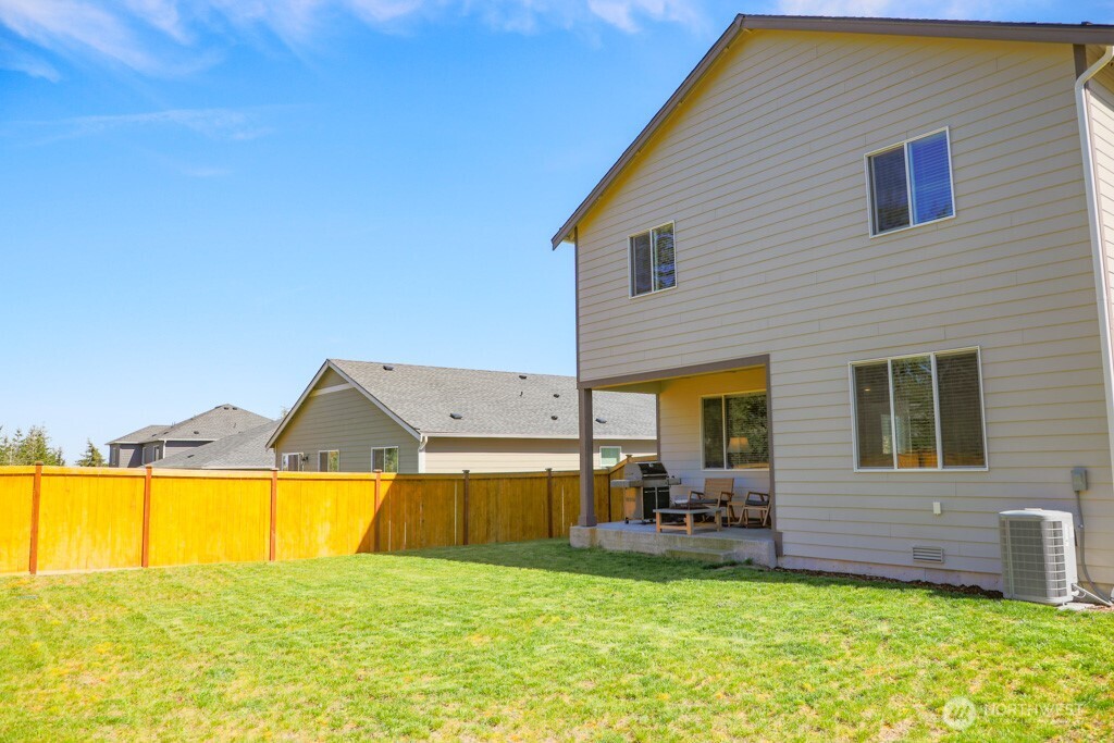 937 Panoramic Loop , Bremerton, WA 98312