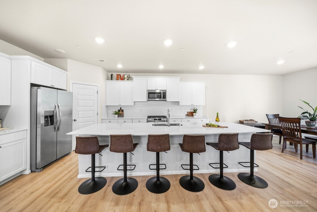 937 Panoramic Loop , Bremerton, WA 98312