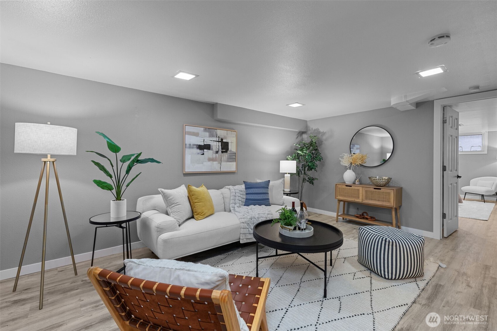 1210 108th Avenue SE, Bellevue, WA 98004