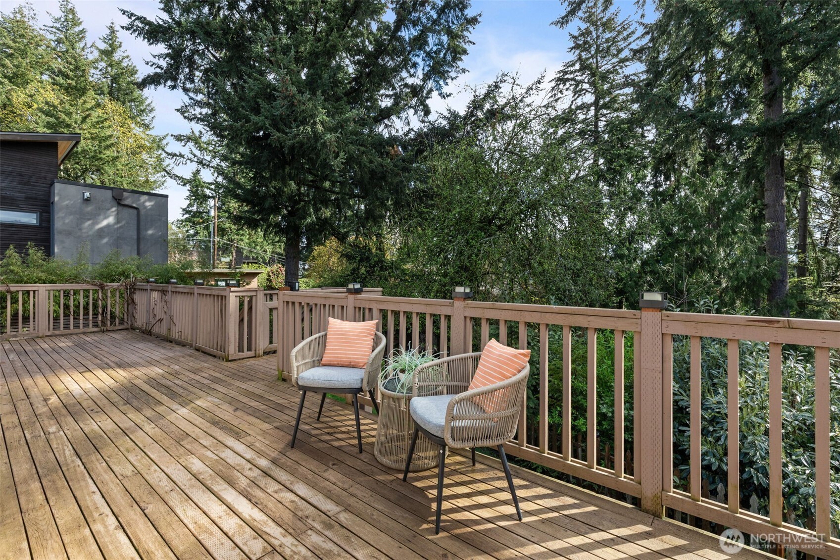 1210 108th Avenue SE, Bellevue, WA 98004