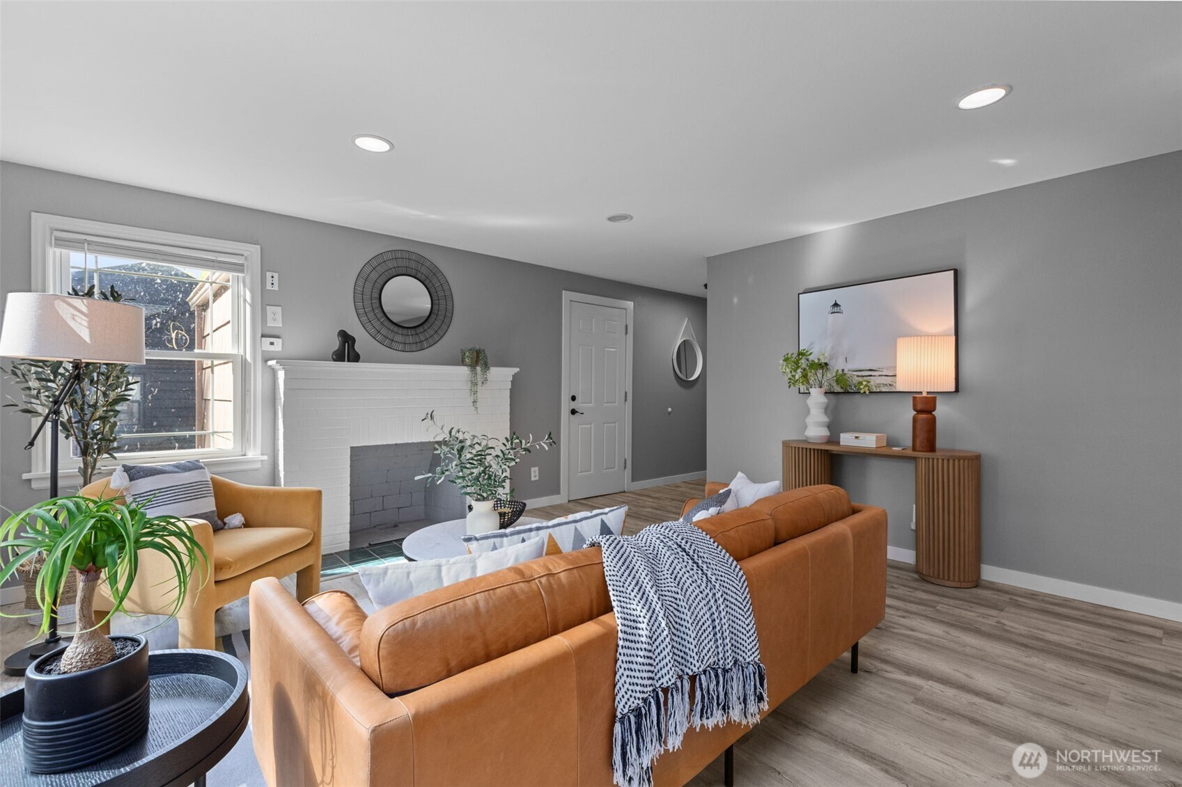 1210 108th Avenue SE, Bellevue, WA 98004