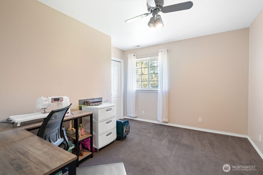 34 S Mountain View Lane , Elma, WA 98541