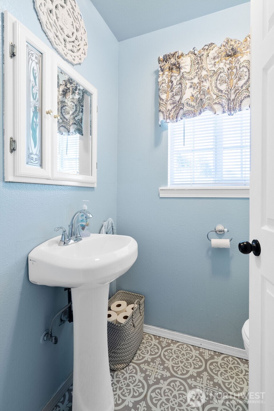 34 S Mountain View Lane , Elma, WA 98541