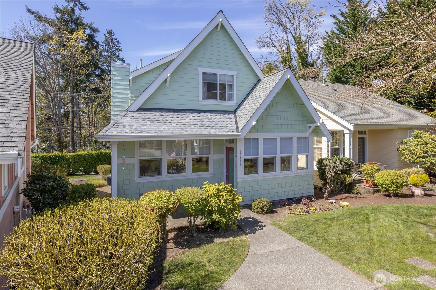 19441 1st Ave NE, Poulsbo, WA 98370