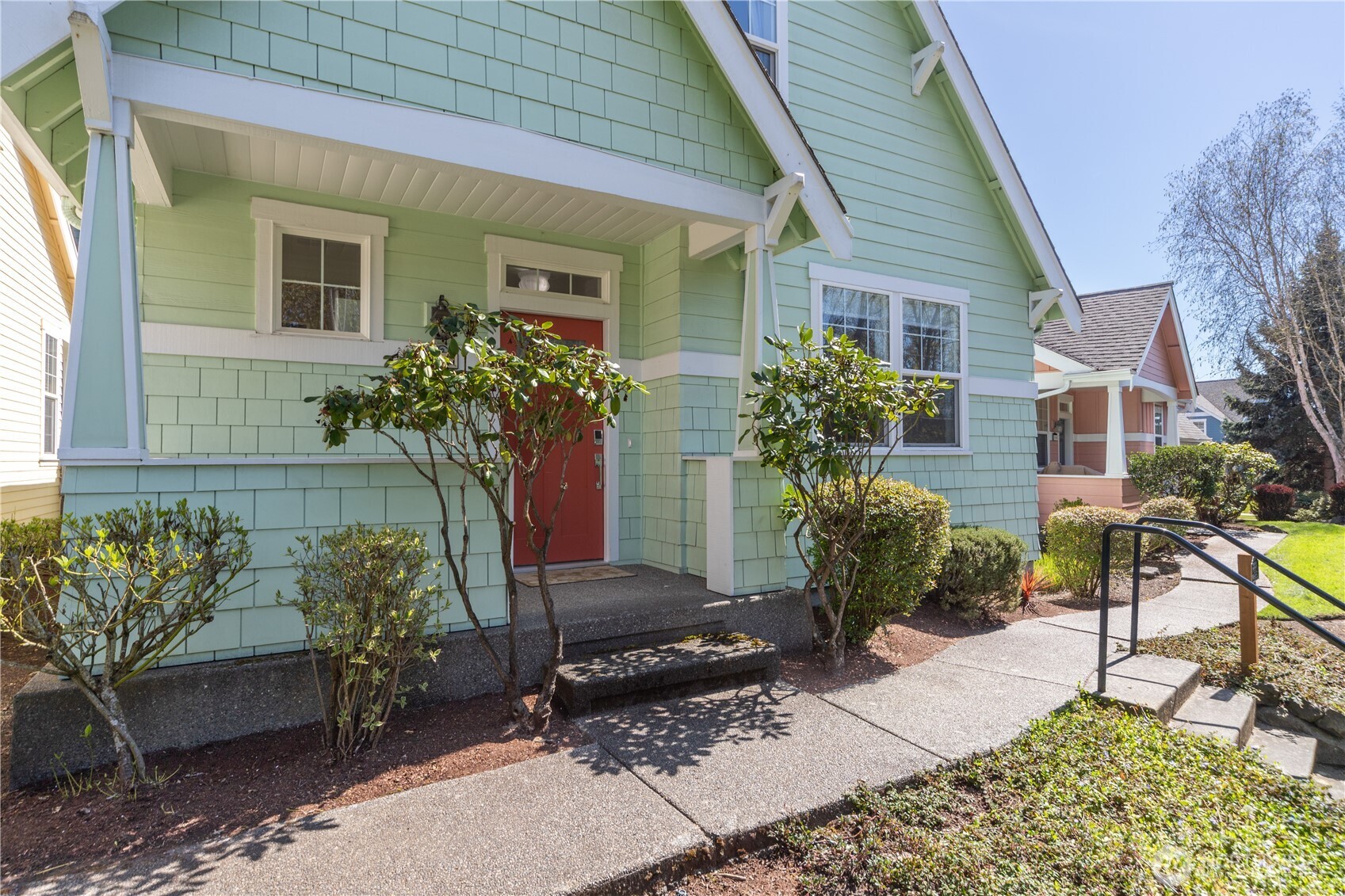 19441 1st Ave NE, Poulsbo, WA 98370