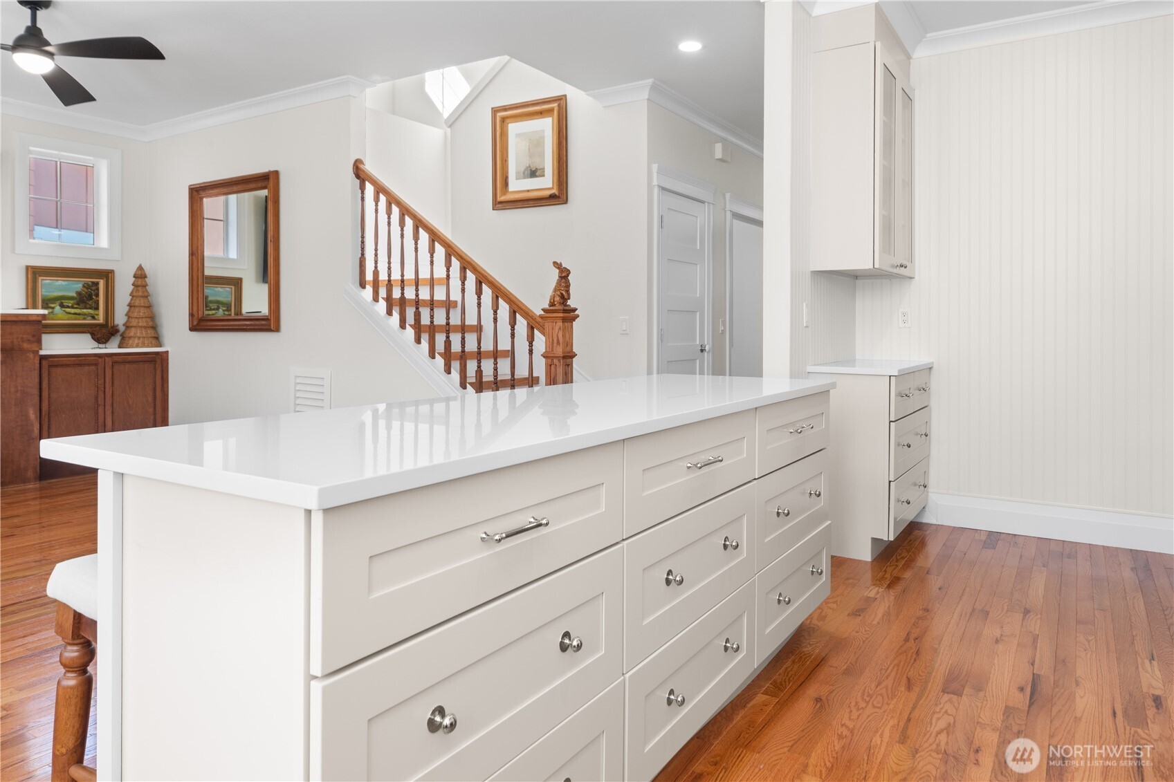 19441 1st Ave NE, Poulsbo, WA 98370