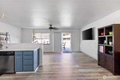 8635 215th Street NE, Arlington, WA 98223 - Photo 17