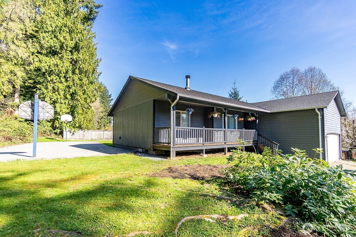 8635 215th Street NE, Arlington, WA 98223