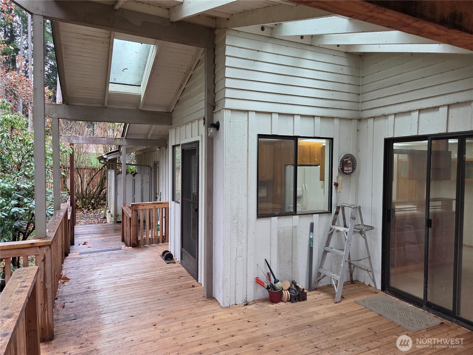 31 E Village View Drive , Allyn, WA 98588