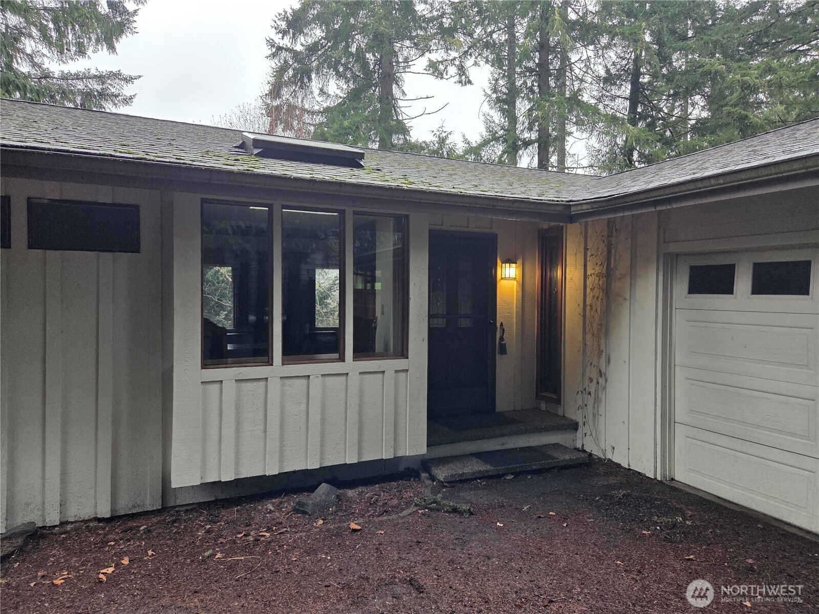 31 E Village View Drive , Allyn, WA 98588