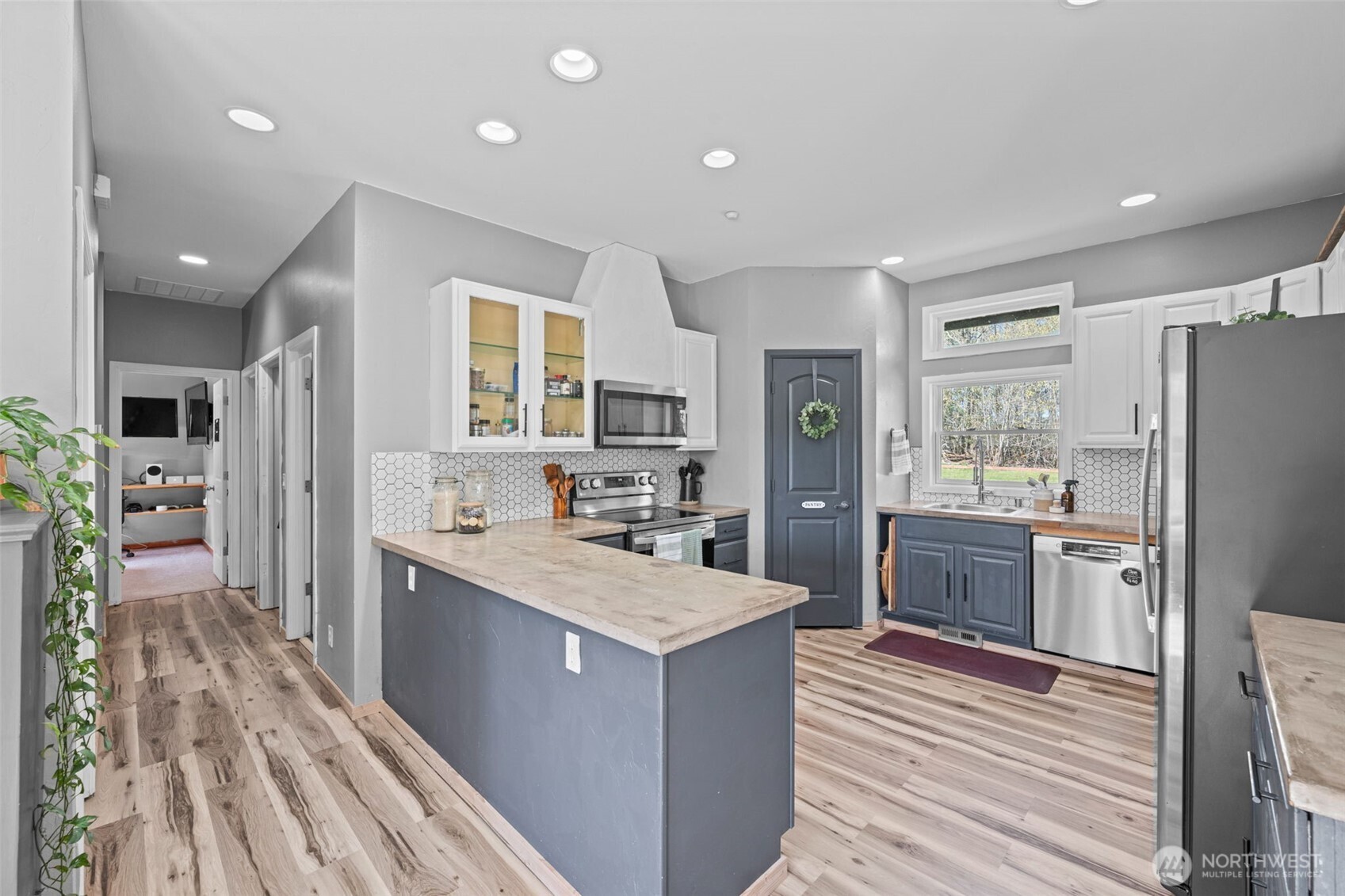 29512 28th Avenue E, Roy, WA 98580