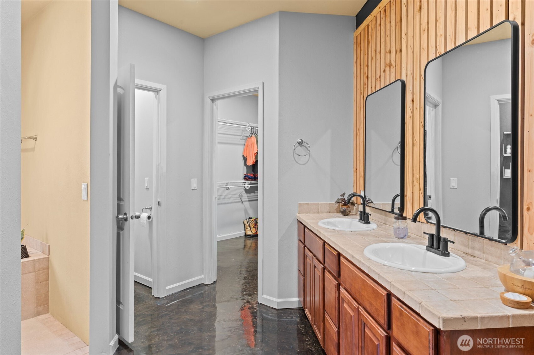 29512 28th Avenue E, Roy, WA 98580