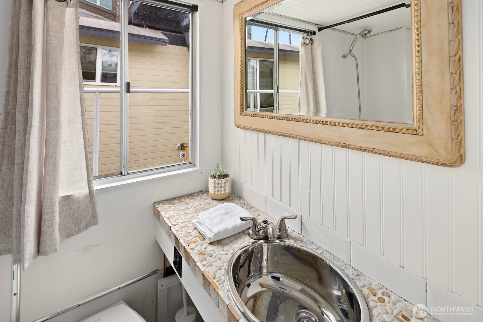 1818 Westlake Avenue N #D22, Seattle, WA 98109