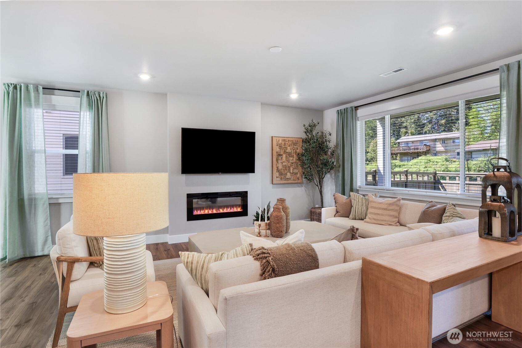 32120 Myrtle Avenue SE, Black Diamond, WA 98010