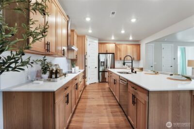 32120 Myrtle Avenue SE, Black Diamond, WA 98010 - Photo 2