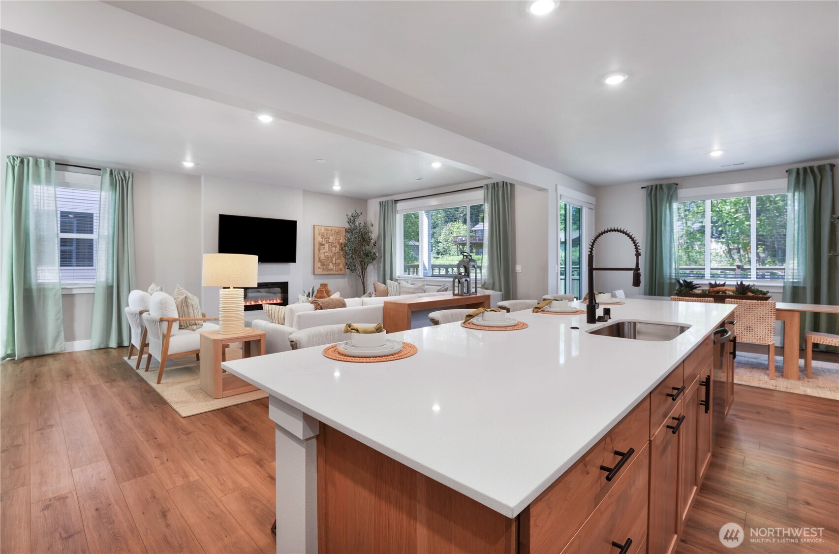32120 Myrtle Avenue SE, Black Diamond, WA 98010
