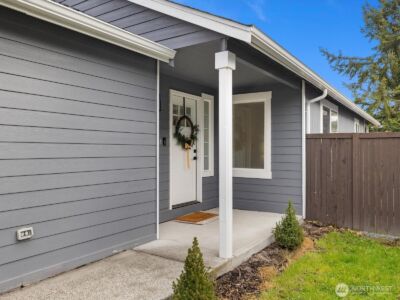 10311 59th Drive NE, Marysville, WA 98270 - Photo 3