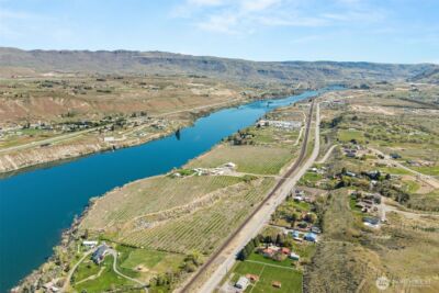 2988 Malaga Alcoa Highway , Malaga, WA 98828 - Photo 1