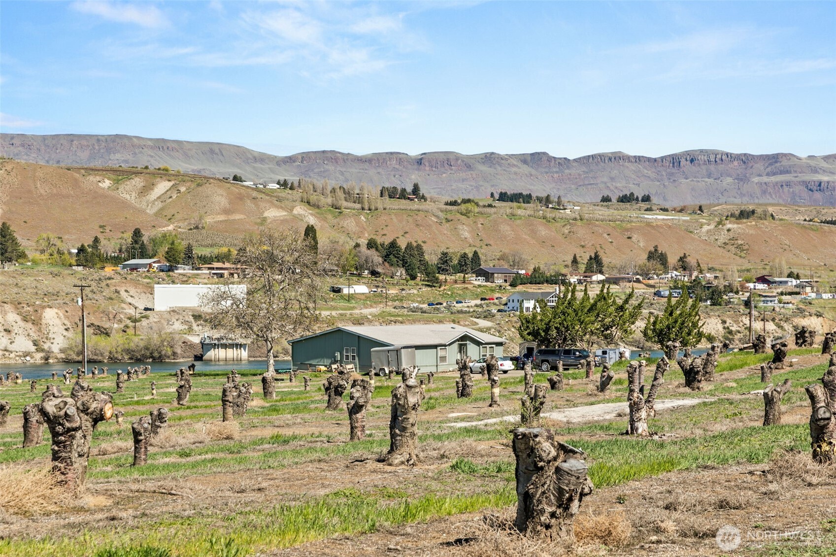 2988 Malaga Alcoa Highway , Malaga, WA 98828
