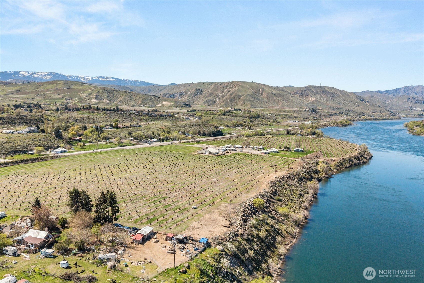 2988 Malaga Alcoa Highway , Malaga, WA 98828