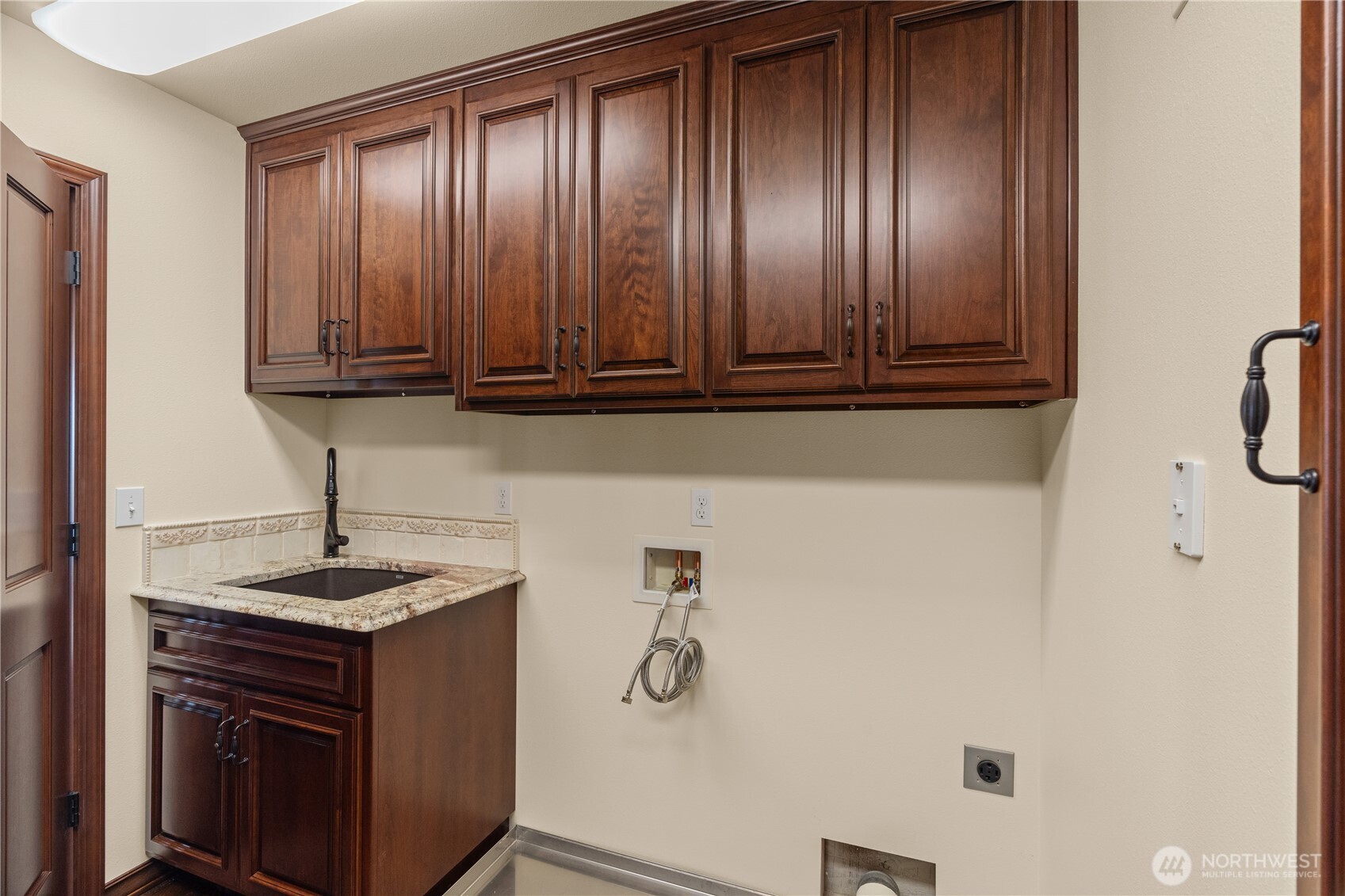 2646 Sunset Lane , Tokeland, WA 98590