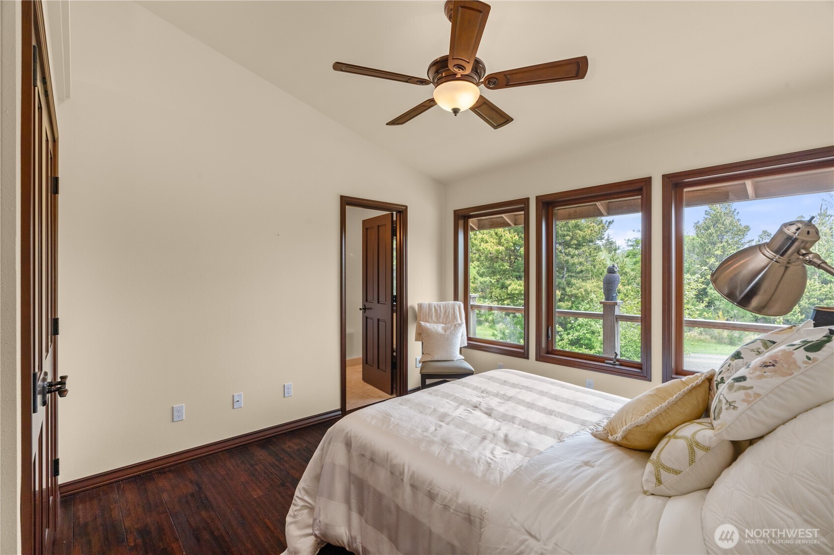 2646 Sunset Lane , Tokeland, WA 98590