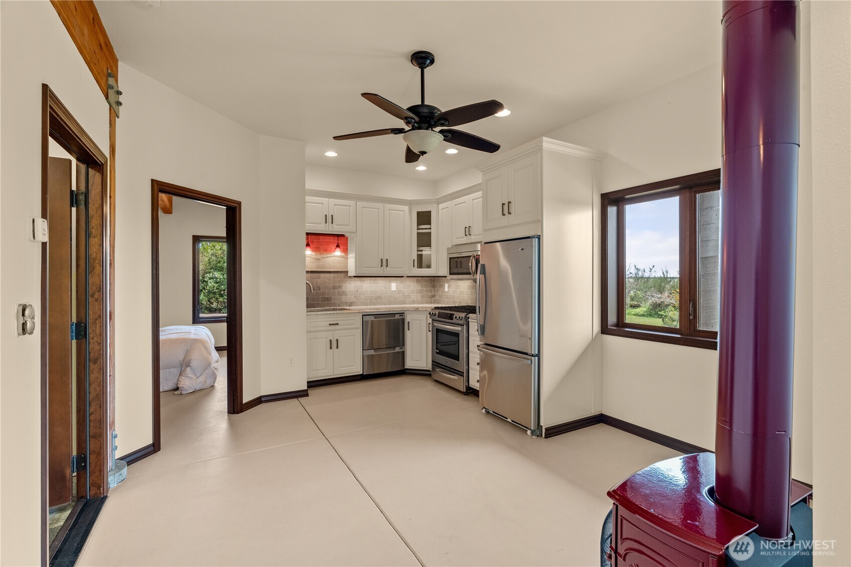 2646 Sunset Lane , Tokeland, WA 98590