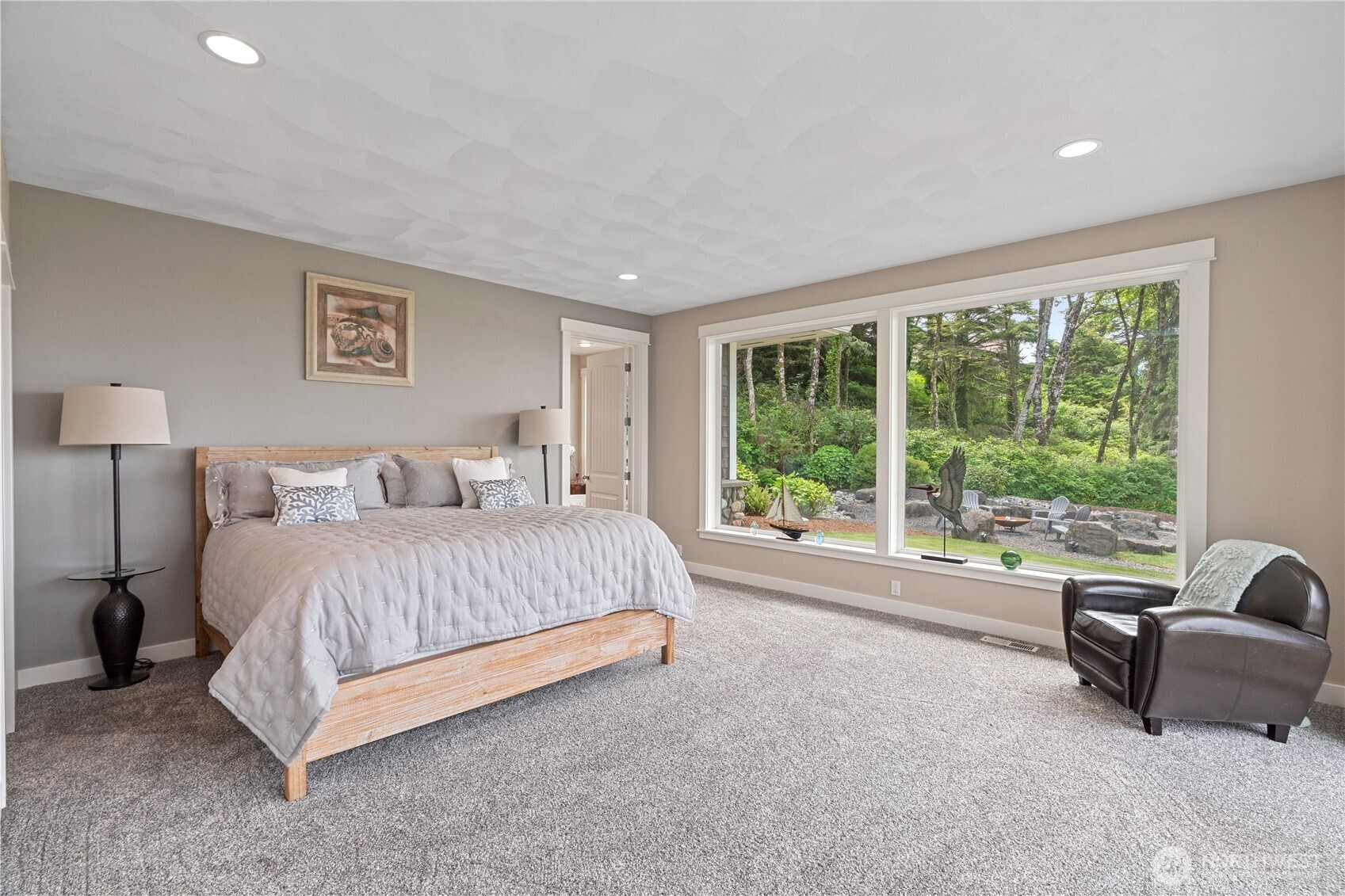 6 Diamond Drive , Pacific Beach, WA 98571