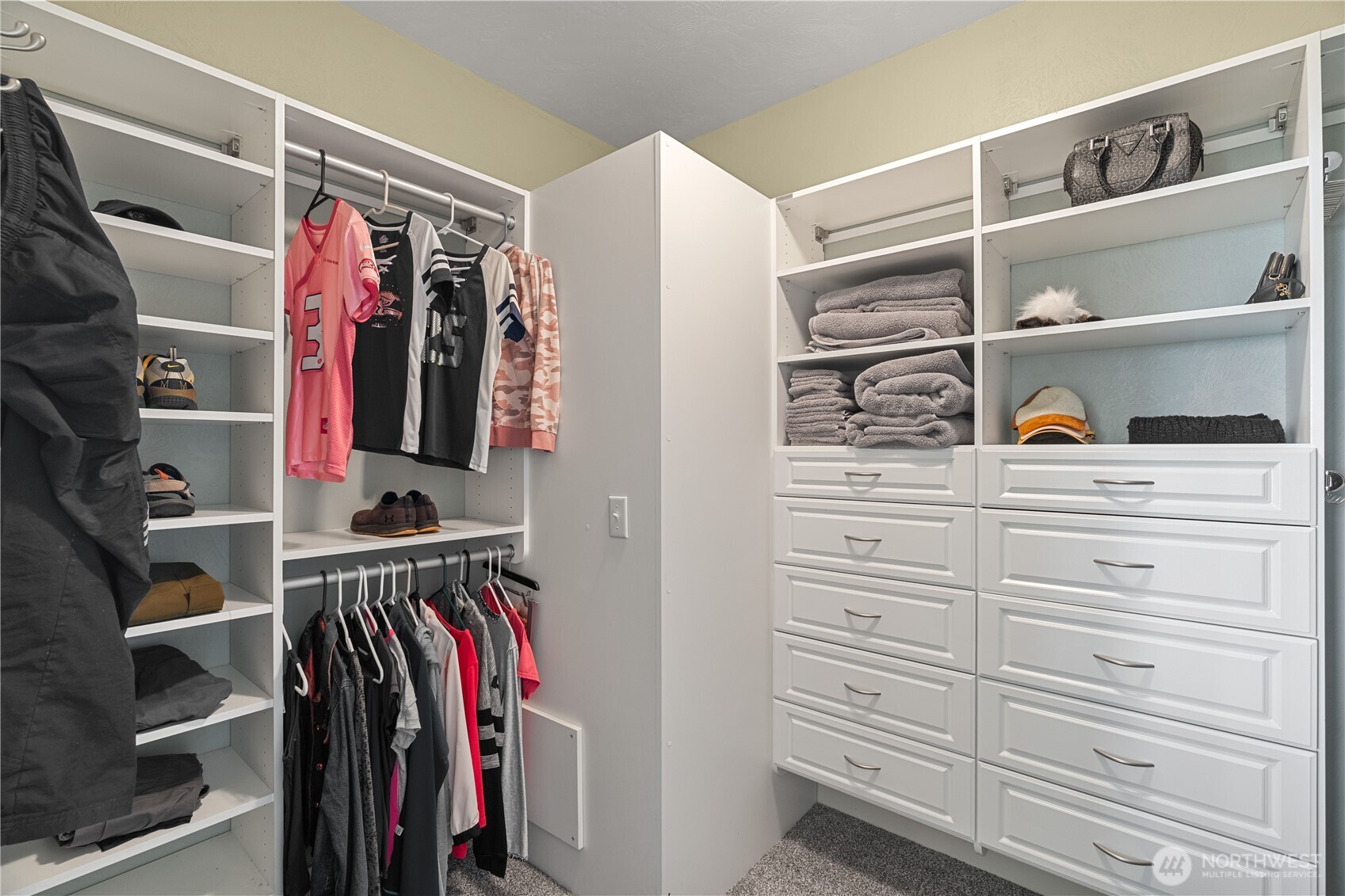 6 Diamond Drive , Pacific Beach, WA 98571