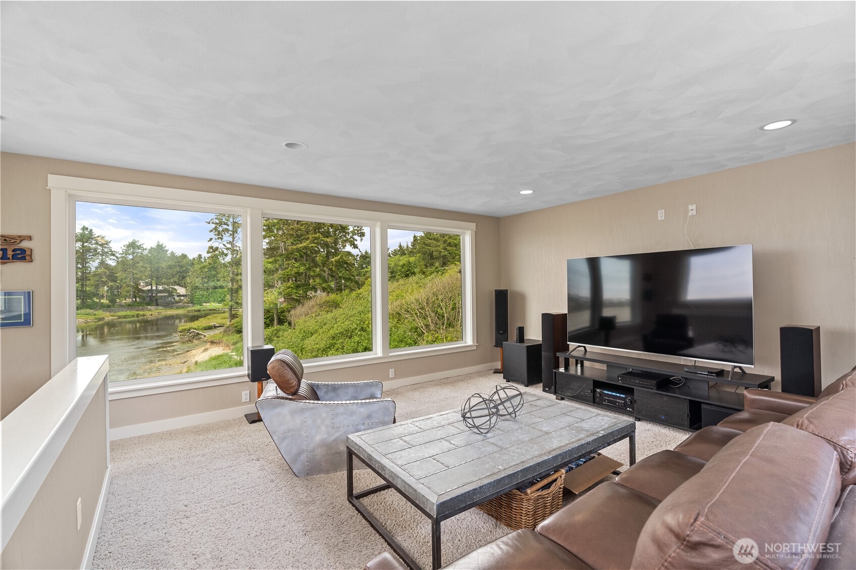 6 Diamond Drive , Pacific Beach, WA 98571