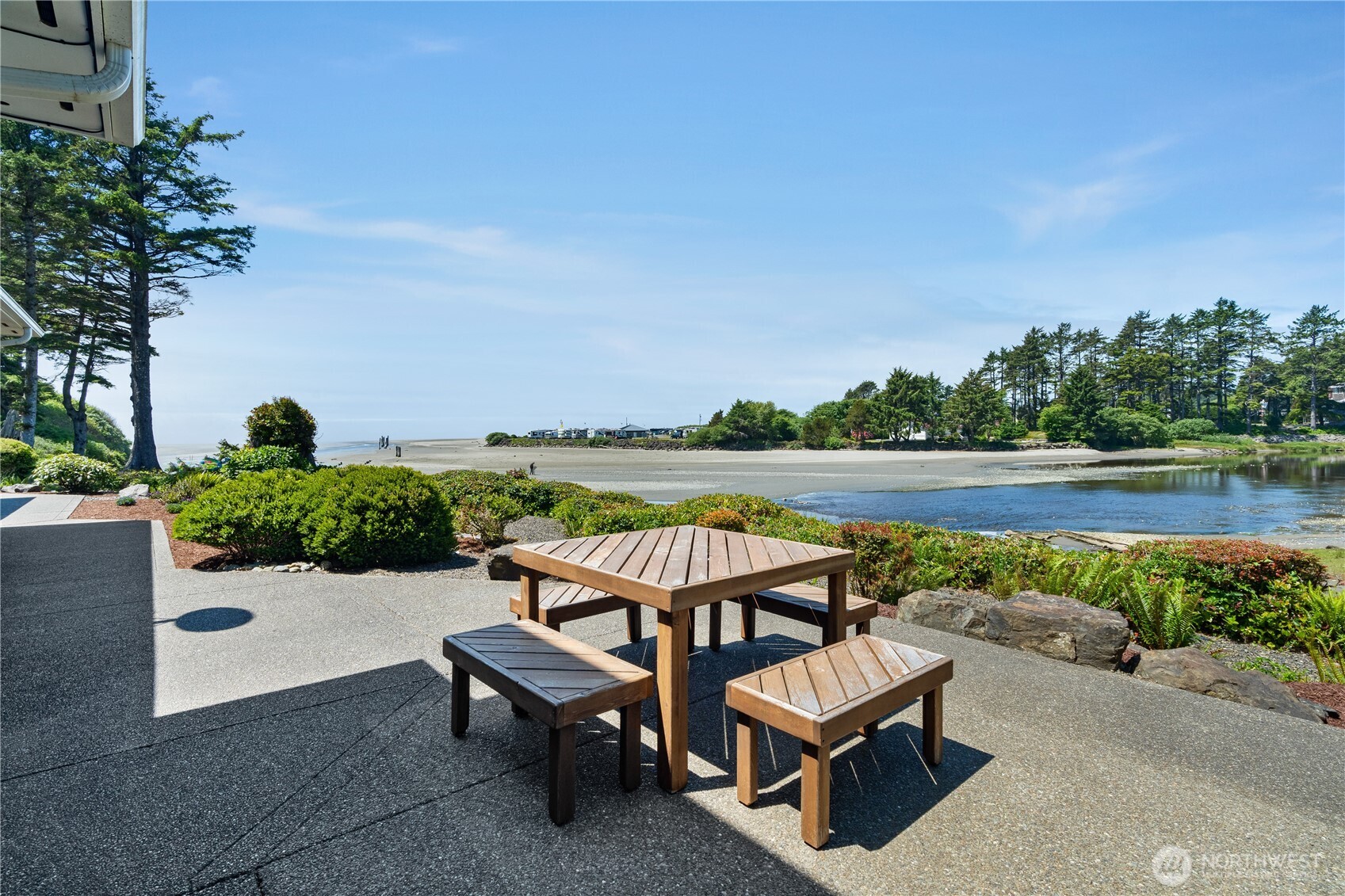 6 Diamond Drive , Pacific Beach, WA 98571