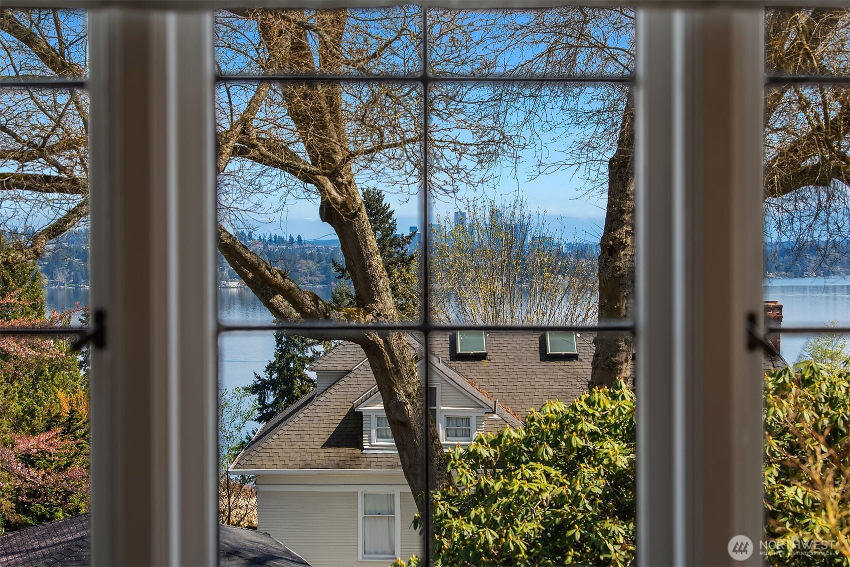 115 Dorffel Drive E, Seattle, WA 98112